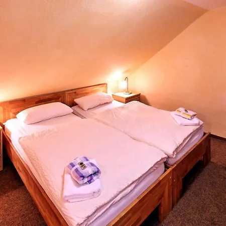 Marienau Tagungs- Und Gaestehaus, Spiritueller Flair Am Wallfahrtsort Schoenstatt מלון