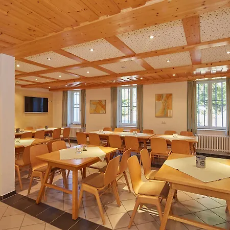 Marienau Tagungs- Und Gaestehaus, Spiritueller Flair Am Wallfahrtsort Schoenstatt ולנדר